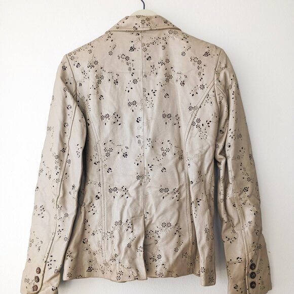 Neiman Marcus Exclusive Taupe Lambskin Laser Cut Blazer Jacket | Size 6 - Picture 2 of 9